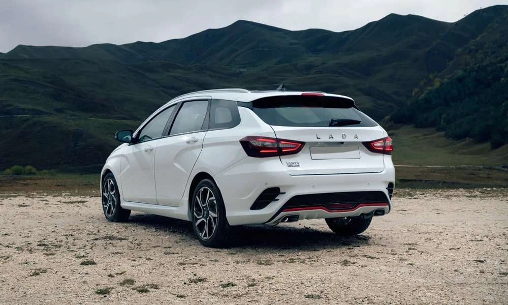 Lada Vesta SW Sportline - фото №10