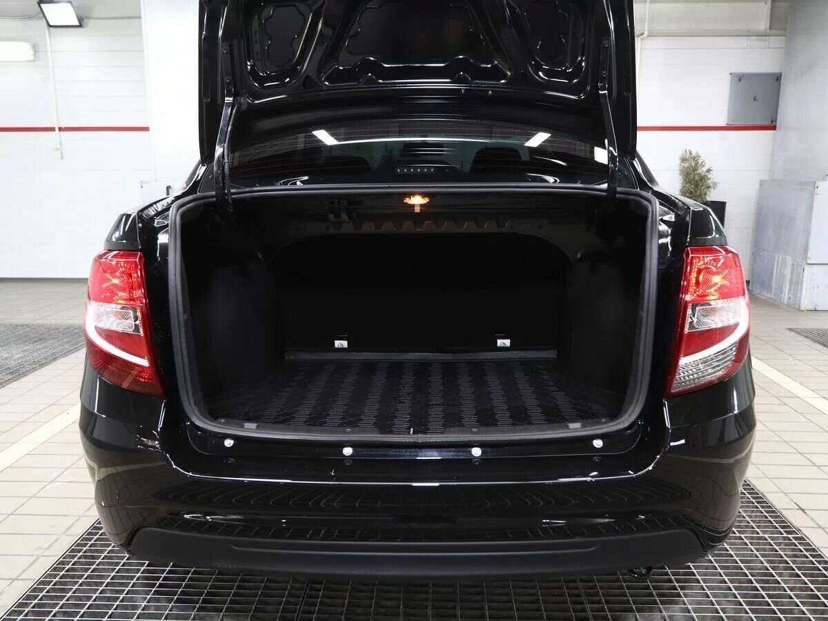 Lada (ВАЗ) Granta, 2023 - фото №4